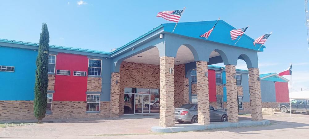 B&J HOTEL AND APARTMENTS